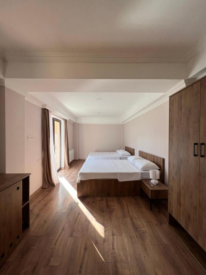 Lileo Inn Hotel Μέστια Εξωτερικό φωτογραφία