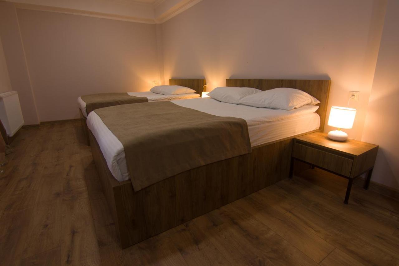 Lileo Inn Hotel Μέστια Εξωτερικό φωτογραφία
