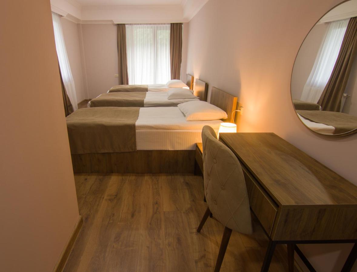 Lileo Inn Hotel Μέστια Εξωτερικό φωτογραφία