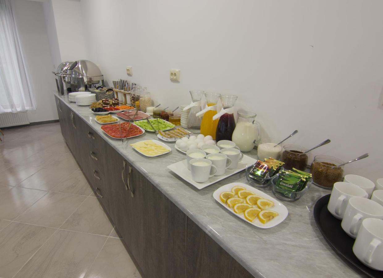 Lileo Inn Hotel Μέστια Εξωτερικό φωτογραφία