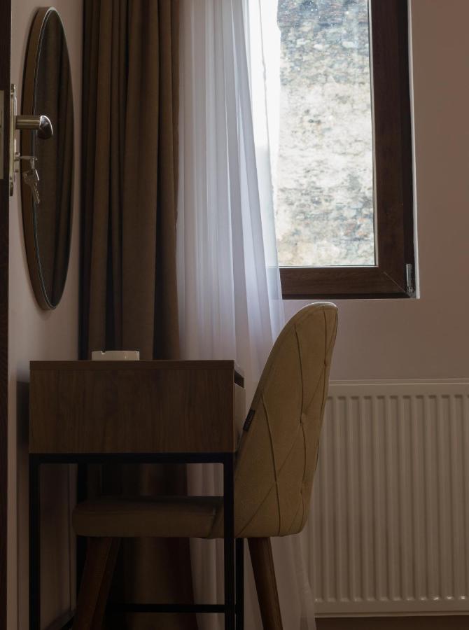 Lileo Inn Hotel Μέστια Εξωτερικό φωτογραφία