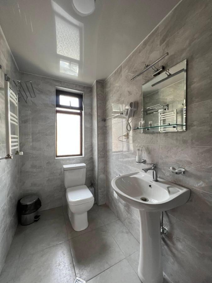 Lileo Inn Hotel Μέστια Εξωτερικό φωτογραφία