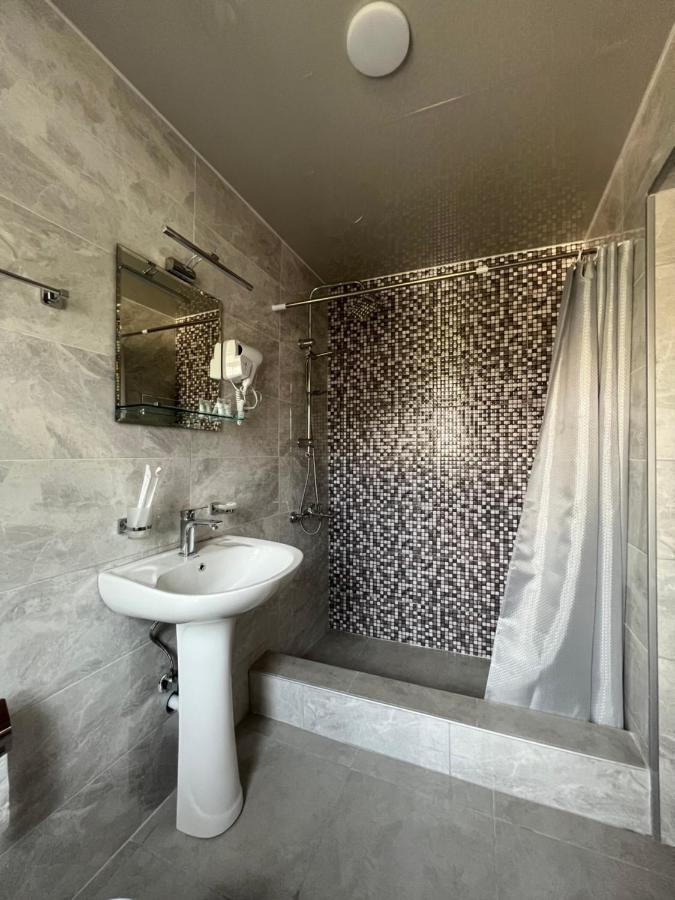 Lileo Inn Hotel Μέστια Εξωτερικό φωτογραφία